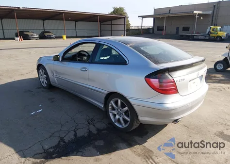 2004 Mercedes-Benz C 230 Kompressor Sport z USA, uszkodzony, nr VIN WDBRN40J34A613463